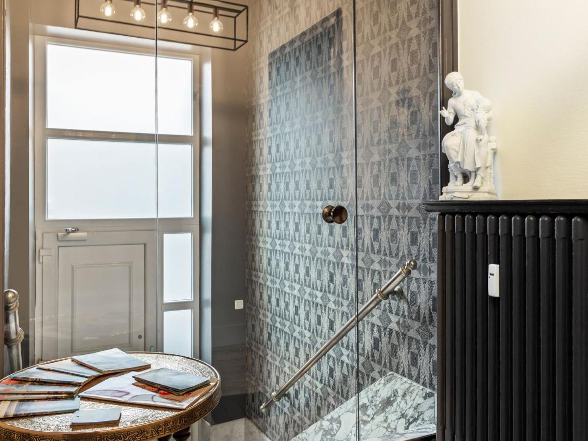 Stylish Apartment In Dinant Near The Maas Exterior foto