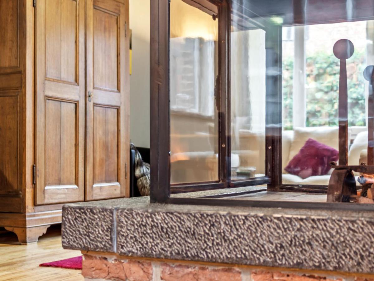 Stylish Apartment In Dinant Near The Maas Exterior foto